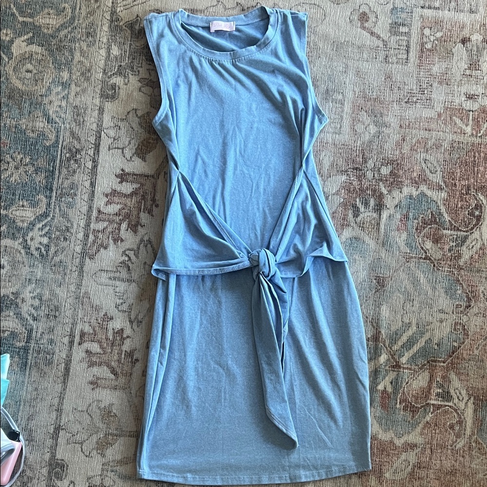 Pink Lily Sky Blue Sleeveless Midi Dress with Front Tie